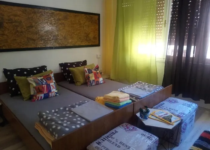 Studio Apartment Corner